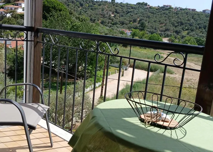 Adam's House Appartamento Achladies (Skiathos)