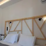 Adam's House アパート